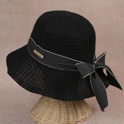 Adorable straw hat decorated with a bow There is a rope on the back that can adjust the level of firmness of the head. so that the hat fits you well, good priceหมวกสานแต่งโบว์สุดน่ารัก มีเชือกด้านหลังที่สามารถปรับระดับความกระชับของศรีษะได้ เพื่อให้หมวกเข้ากับคุณได้อย่างดี ราคาดี๊ดี
