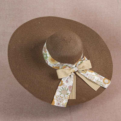 Get ready to be mesmerized by the vibrant colors. This straw hat matches the fresh charm of spring beautifully. This hat is a true testament to the harmonious dance of fashion and nature.เตรียมพร้อมที่จะหลงใหลไปกับสีสันที่สดใส กับหมวกสานใบนี้ที่เข้ากับเสน่ห์อันสดชื่นของฤดูใบไม้ผลิอย่างงดงาม ทำให้หมวกใบนี้เป็นข้อพิสูจน์ถึงการเต้นรำที่กลมกลืนของแฟชั่นและธรรมชาติอย่างแท้จริง
